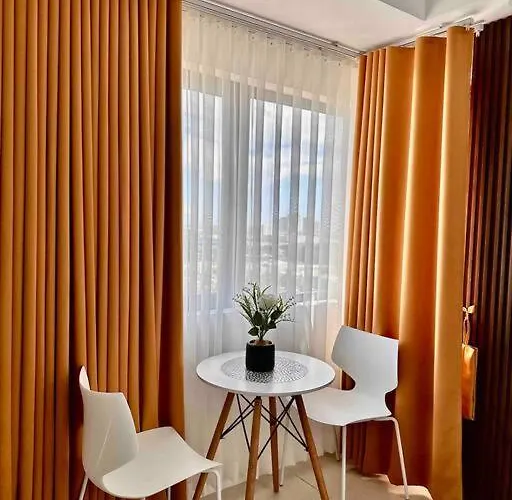 Living,the Persimmon 2-4pax Apartment Cebu