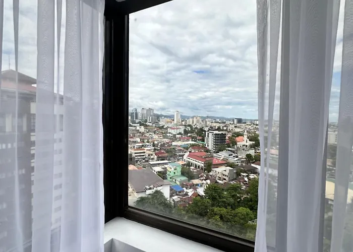 Living,the Persimmon 2-4pax Apartment *
