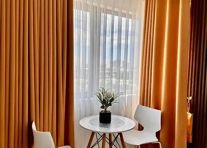 Living,the Persimmon 2-4pax *