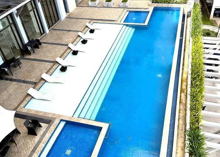 Living,the Persimmon 2-4pax Apartment